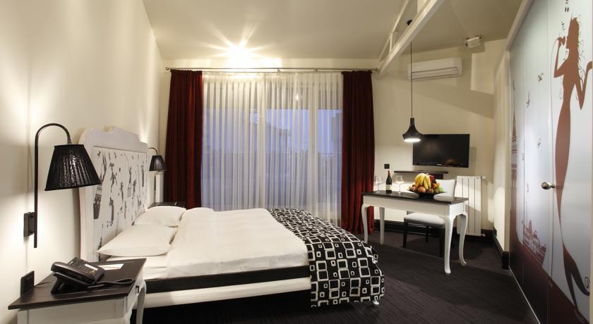Lush Hotel Taksim - Special Category Istanboel Buitenkant foto