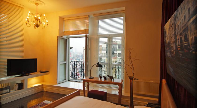Lush Hotel Taksim - Special Category Istanboel Buitenkant foto