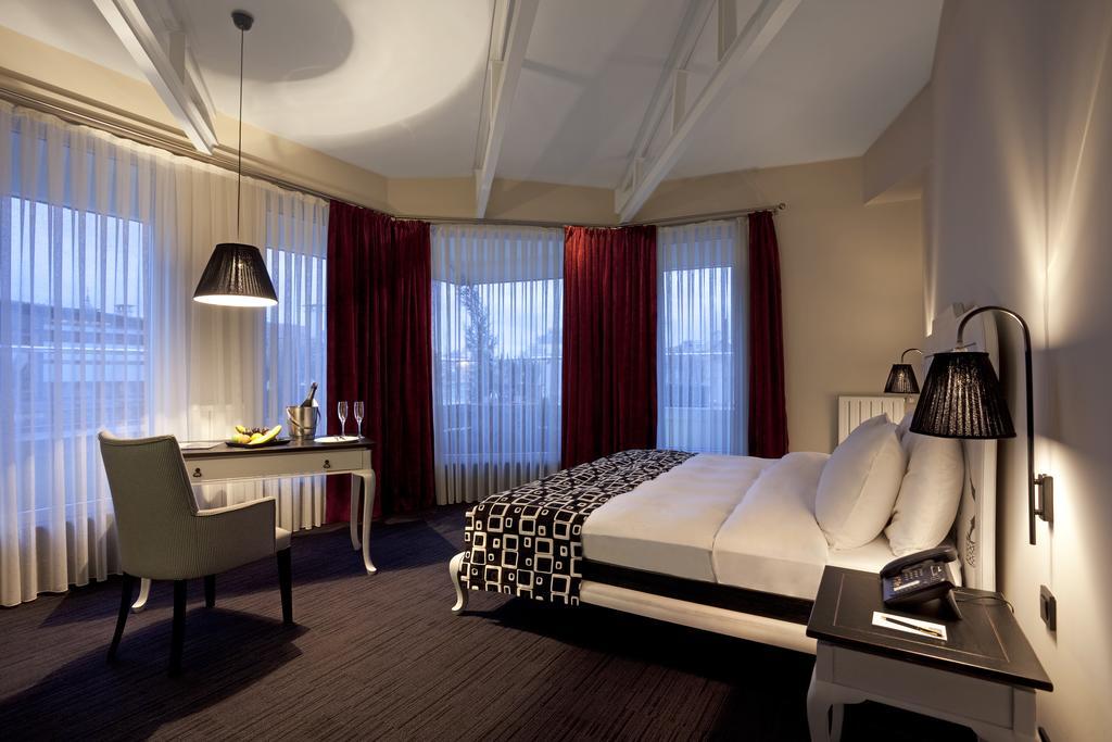 Lush Hotel Taksim - Special Category Istanboel Buitenkant foto
