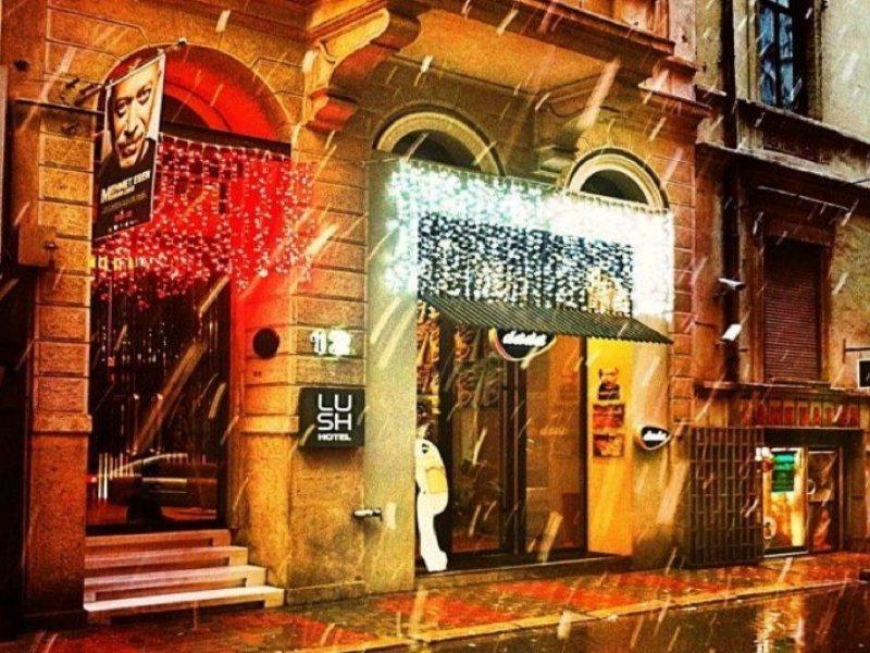 Lush Hotel Taksim - Special Category Istanboel Buitenkant foto