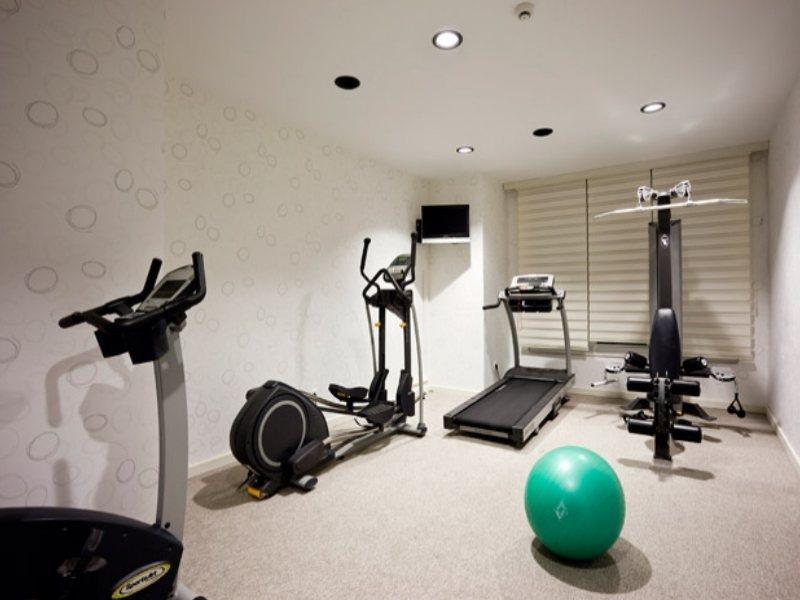 Lush Hotel Taksim - Special Category Istanboel Buitenkant foto