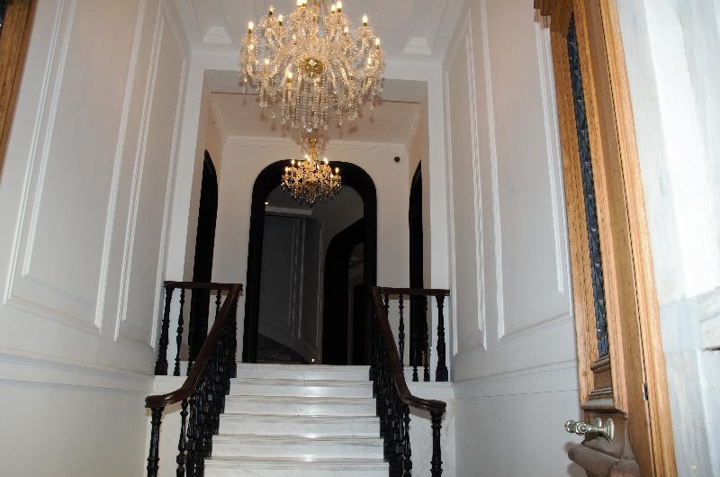 Lush Hotel Taksim - Special Category Istanboel Buitenkant foto