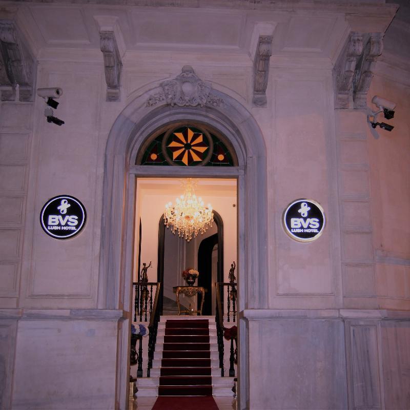 Lush Hotel Taksim - Special Category Istanboel Buitenkant foto