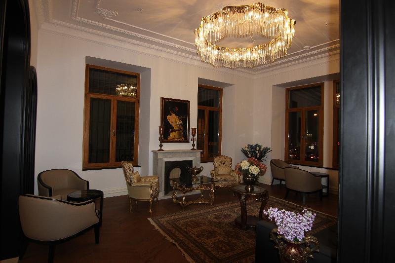 Lush Hotel Taksim - Special Category Istanboel Buitenkant foto