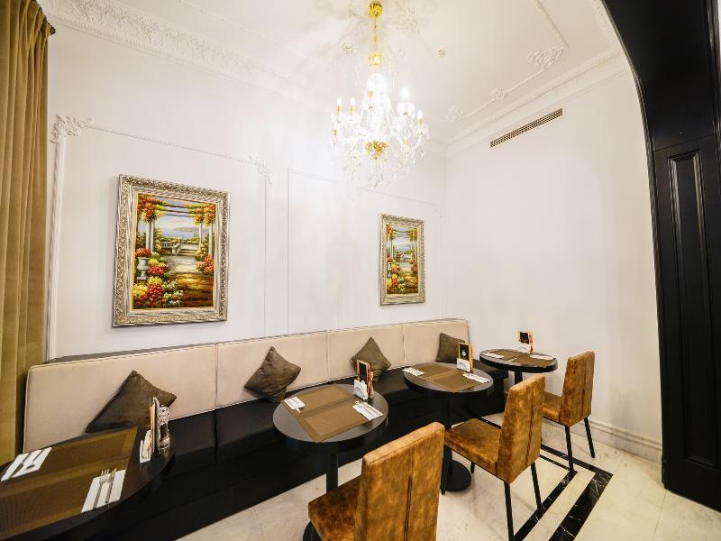 Lush Hotel Taksim - Special Category Istanboel Buitenkant foto